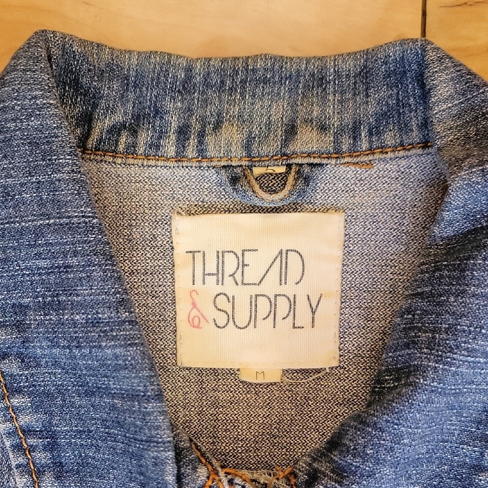 Thread & Supply Size MEDIUM Blue Womens Button Up Denim Vest With Pockets - Picture 3 of 11